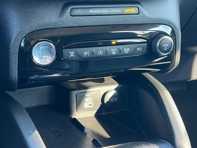 Used 2024 Ford Escape Platinum image 28