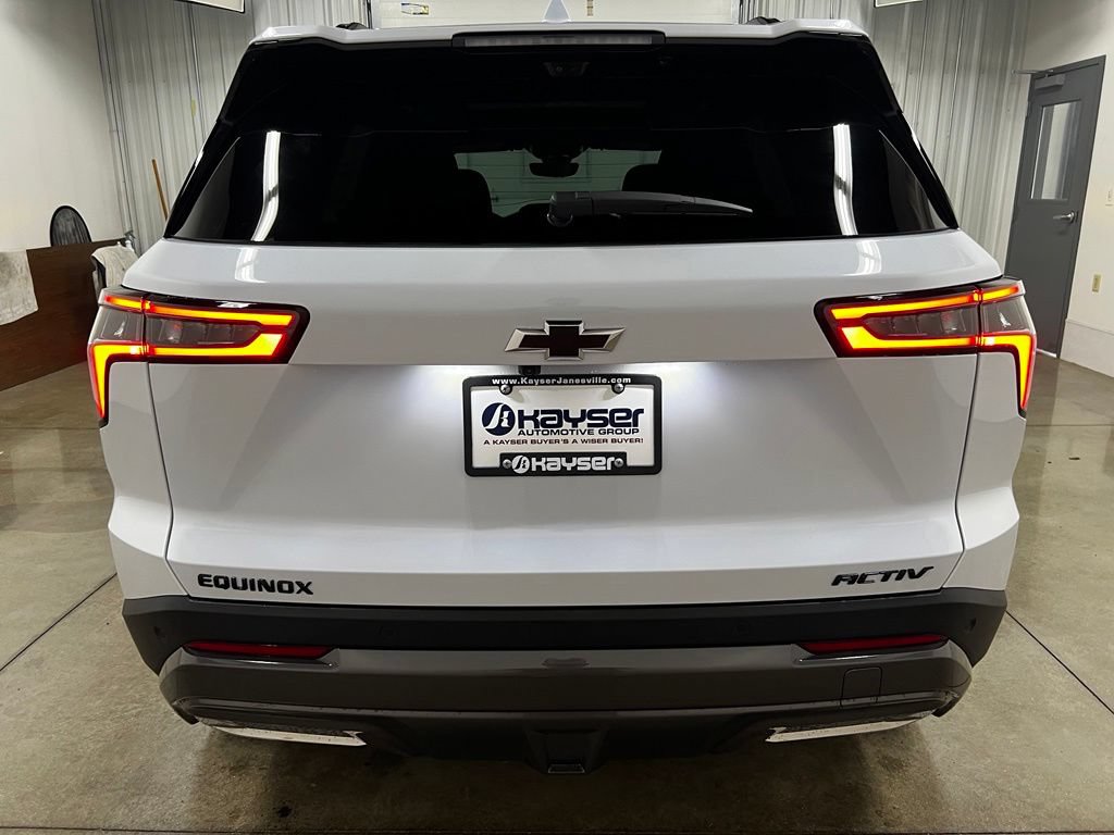 New 2026 Chevrolet Equinox ACTIV w/ Convenience Package III FWD image 4