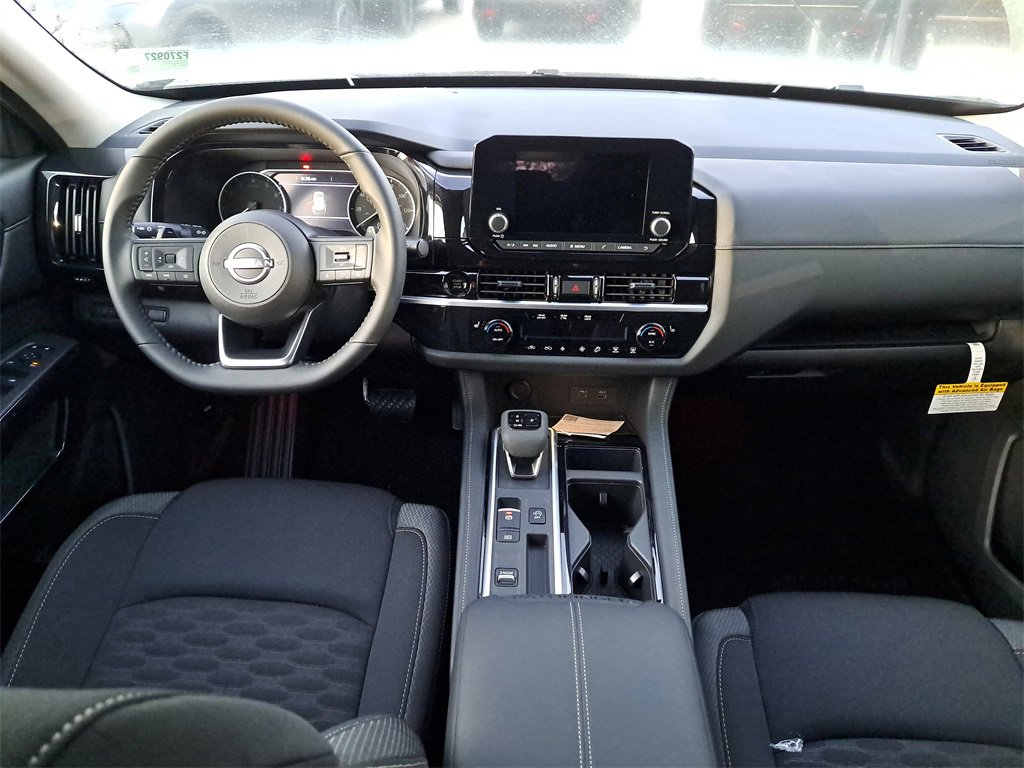 New 2025 Nissan Pathfinder SV w/ Cargo Package image 6
