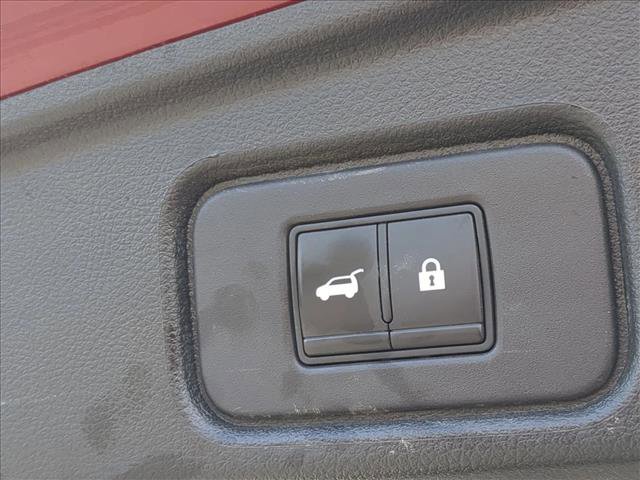 Used 2022 Nissan Pathfinder Platinum w/ Cargo Package image 7