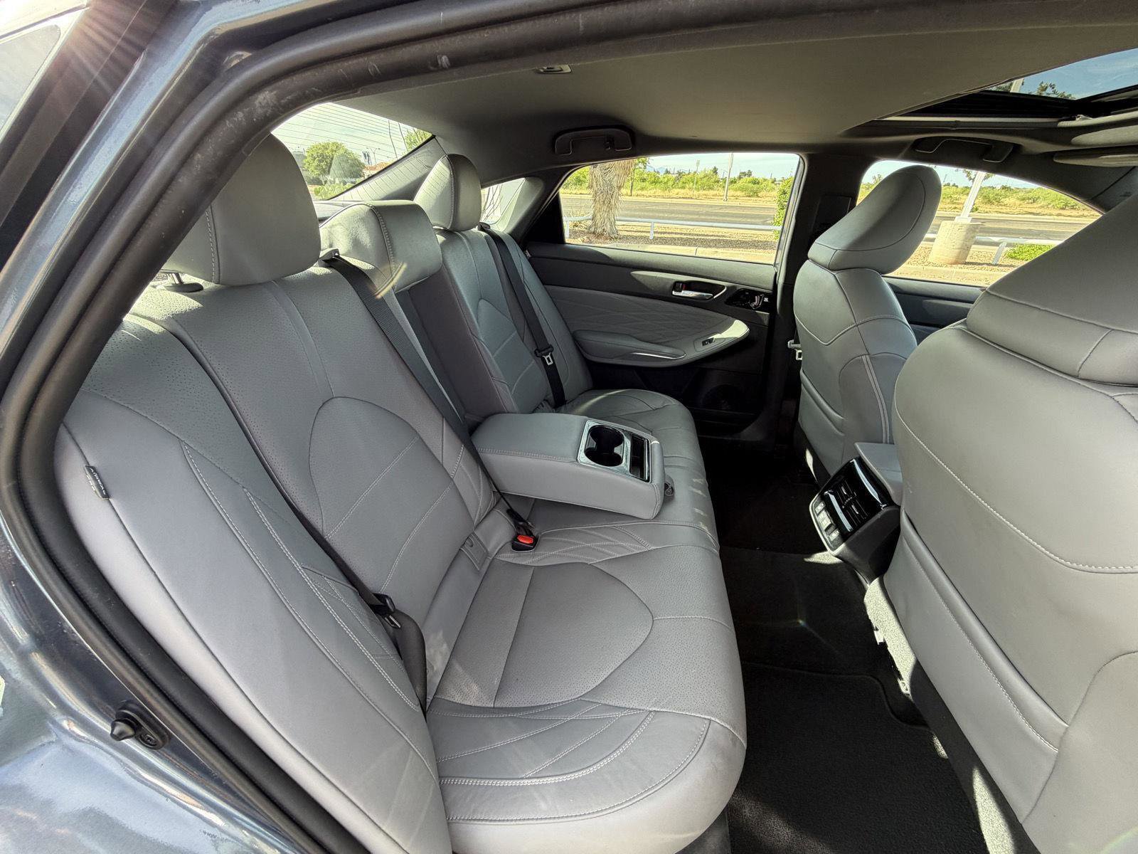 Used 2020 Toyota Avalon Limited w/ Advanced Safety Package FWD image 22