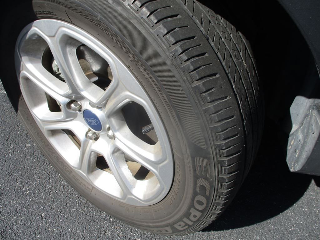 Used 2021 Ford EcoSport SE FWD image 18