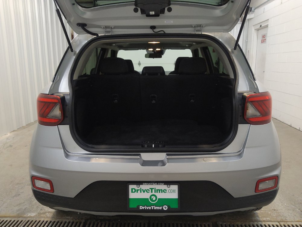 Used 2023 Hyundai Venue SEL FWD image 29