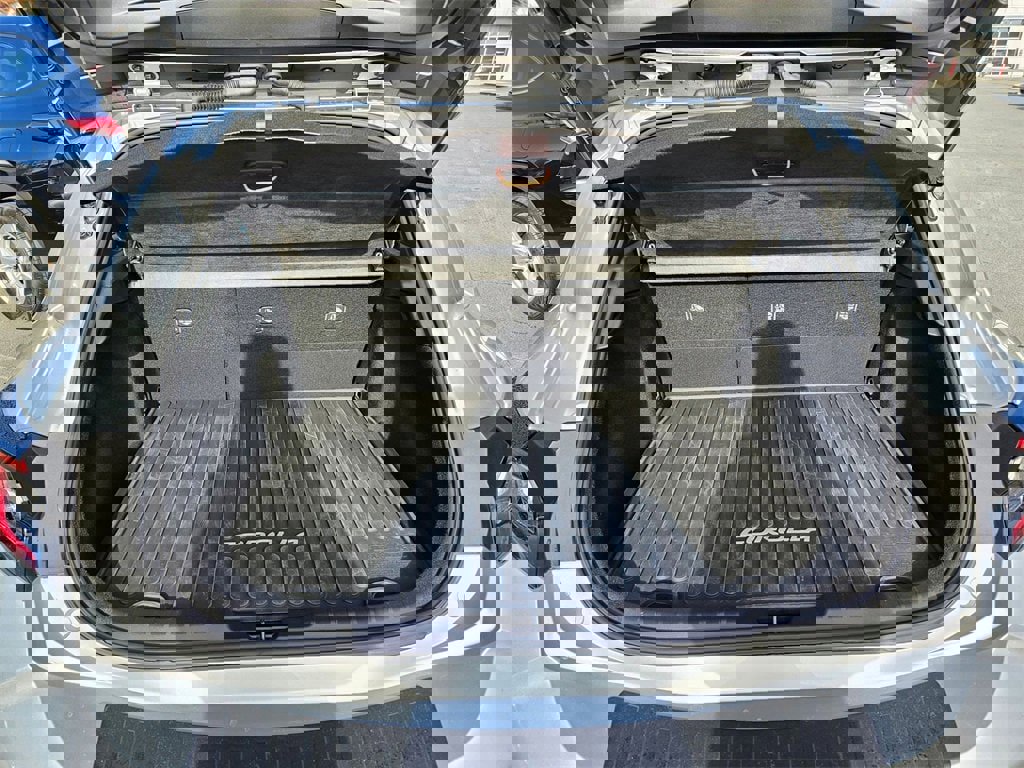 Used 2025 Toyota Corolla XSE image 22