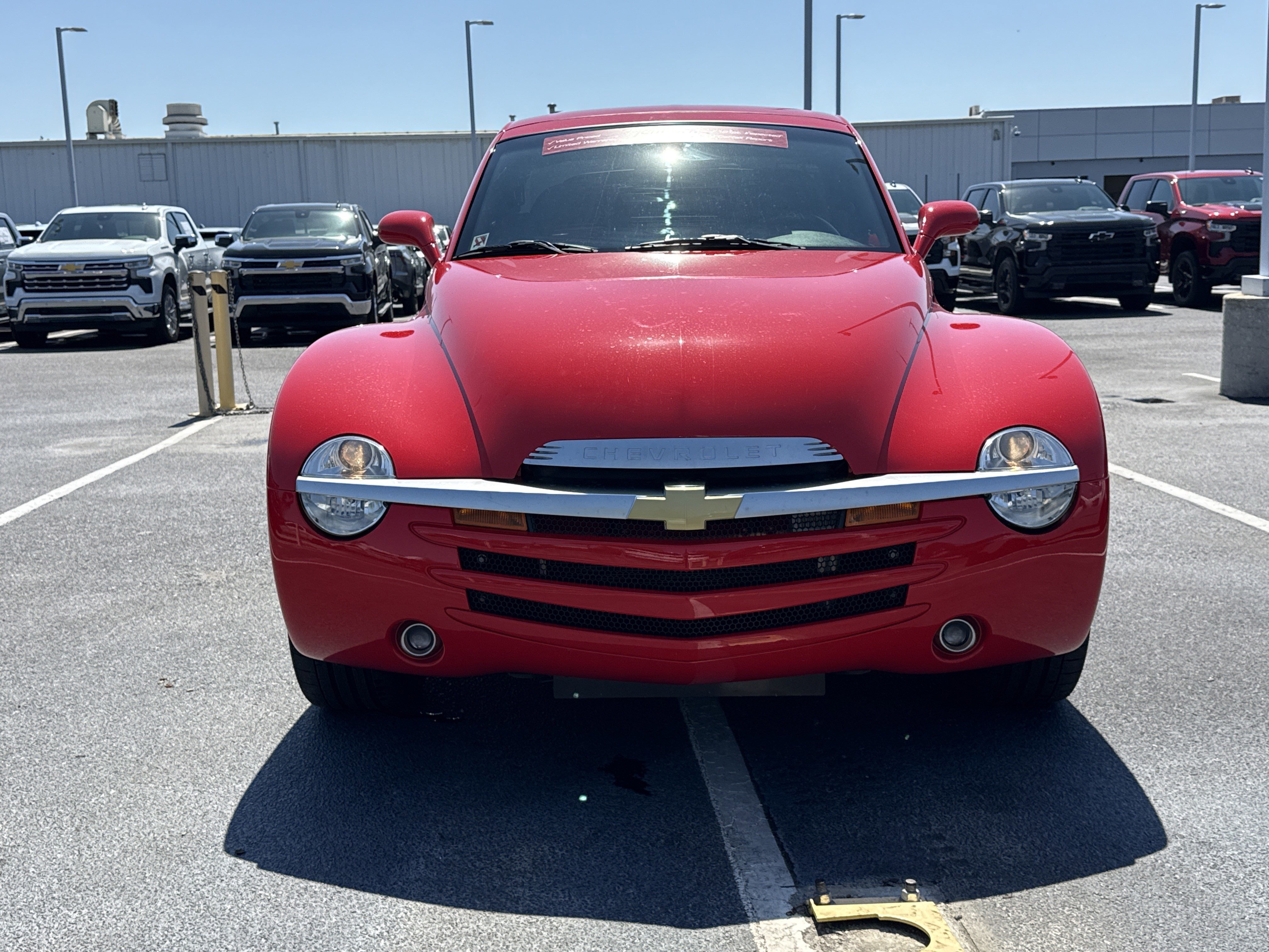 Used 2005 Chevrolet SSR w/ Preferred Equipment Group RWD image 14