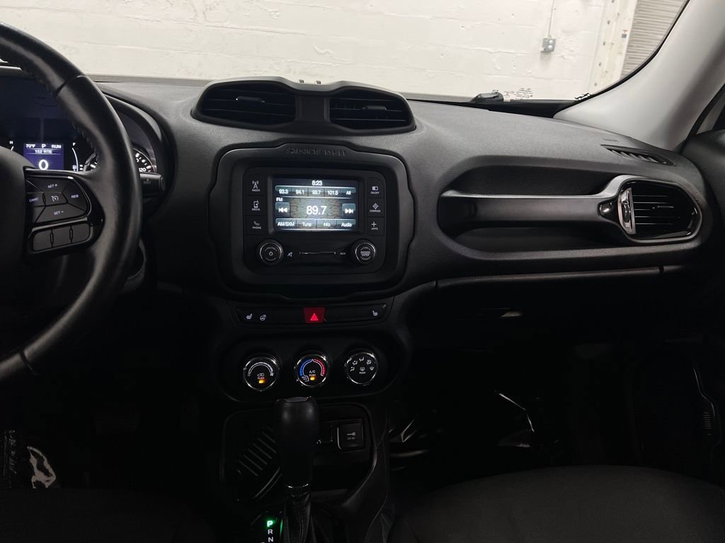 Used 2017 Jeep Renegade Altitude image 19