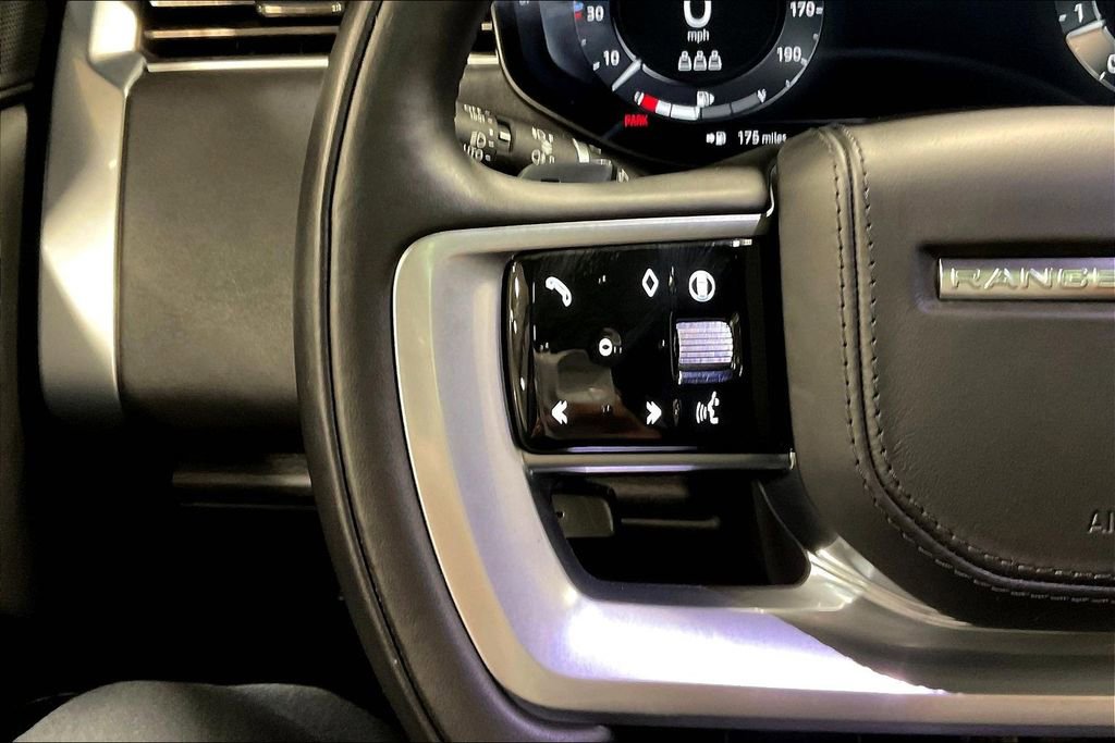 Used 2024 Land Rover Range Rover SV image 11