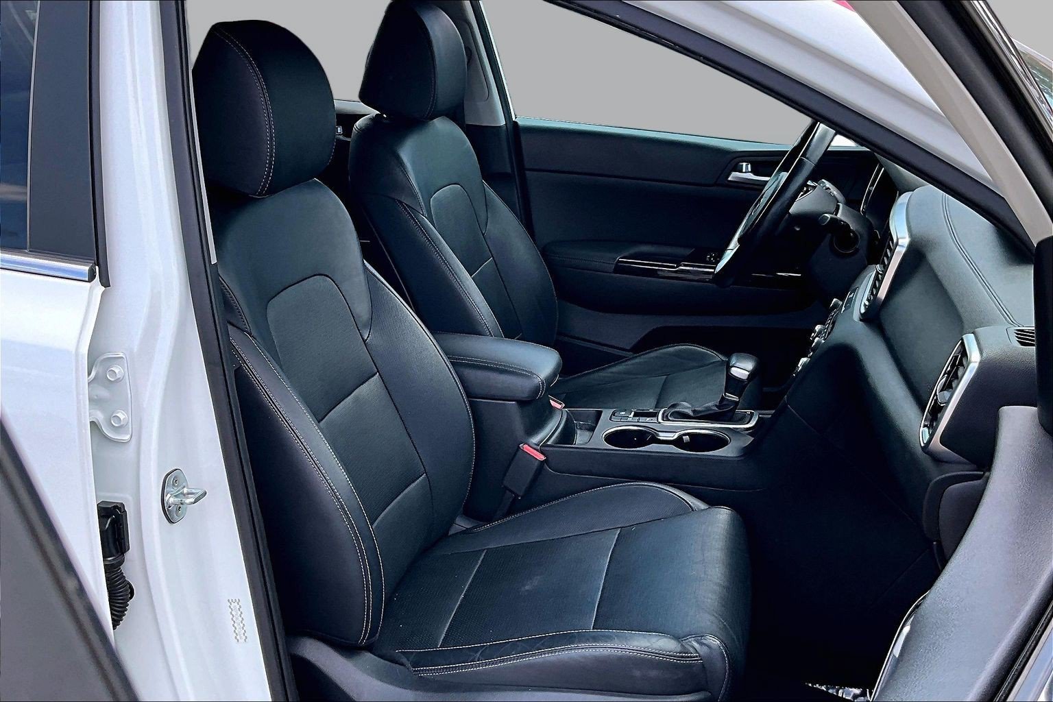 Used 2021 Kia Sportage EX w/ EX Technology Package FWD image 7