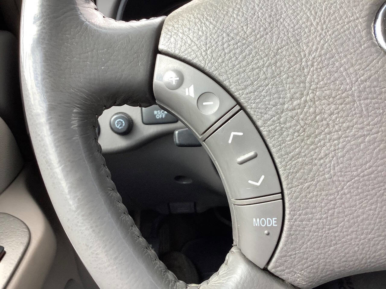 Used 2006 Toyota Sequoia Limited image 41
