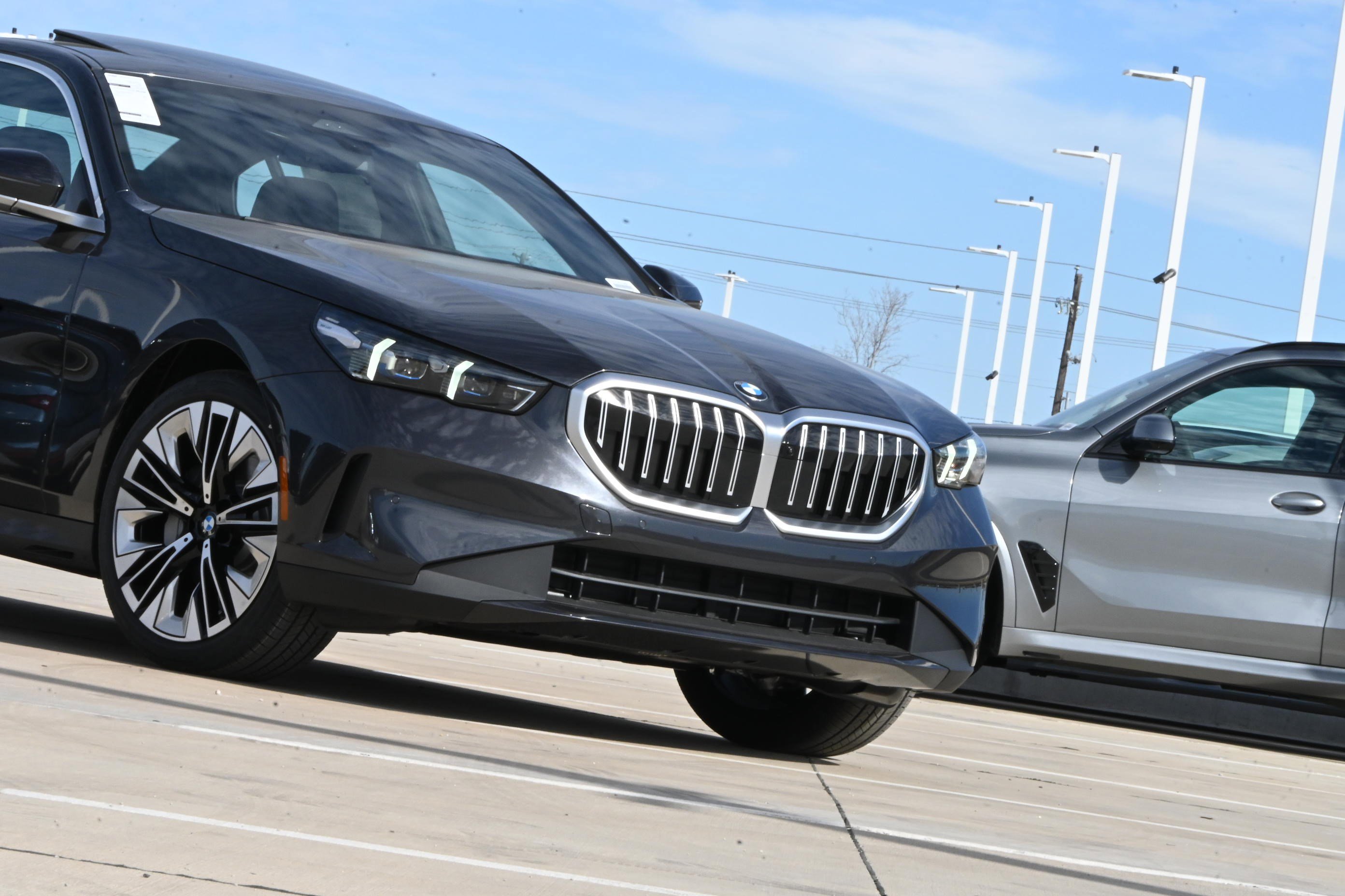 New 2026 BMW 530i xDrive w/ Premium Package AWD/4WD image 3