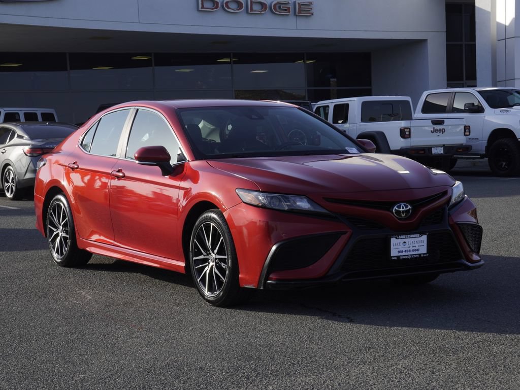 Used 2023 Toyota Camry SE FWD video 2