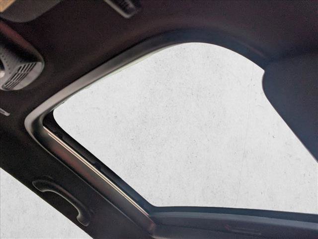 Used 2022 MINI Cooper S w/ Premium Package image 11