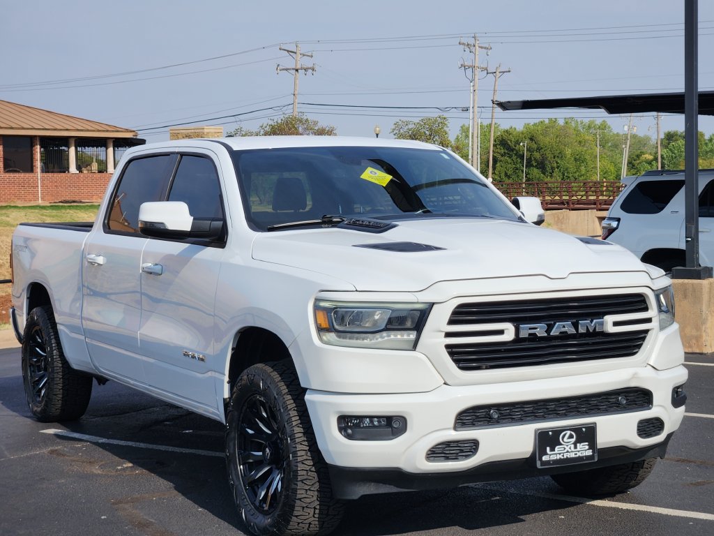 Used 2023 RAM 1500 Laramie AWD/4WD image 3