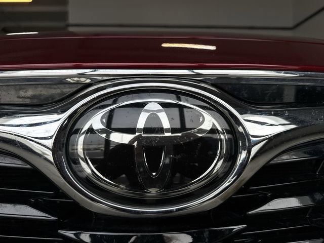 Used 2020 Toyota Highlander Limited image 32