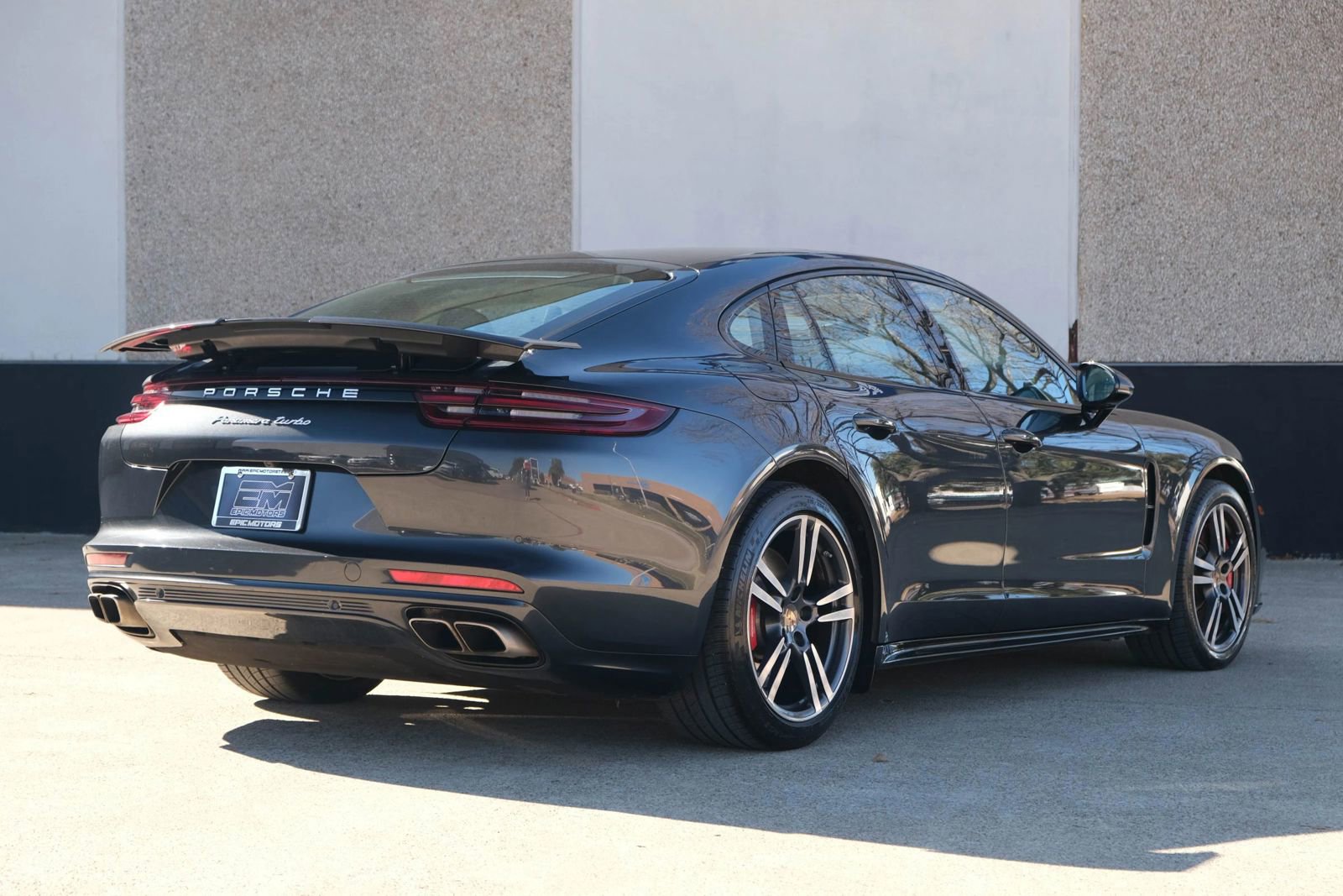 Used 2017 Porsche Panamera Turbo w/ Carbon Fiber Interior Package image 15