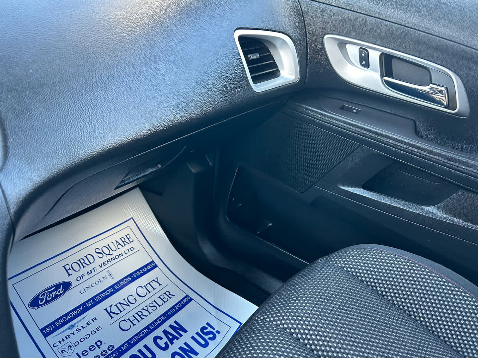 Used 2016 Chevrolet Equinox LT w/ Convenience Package image 35