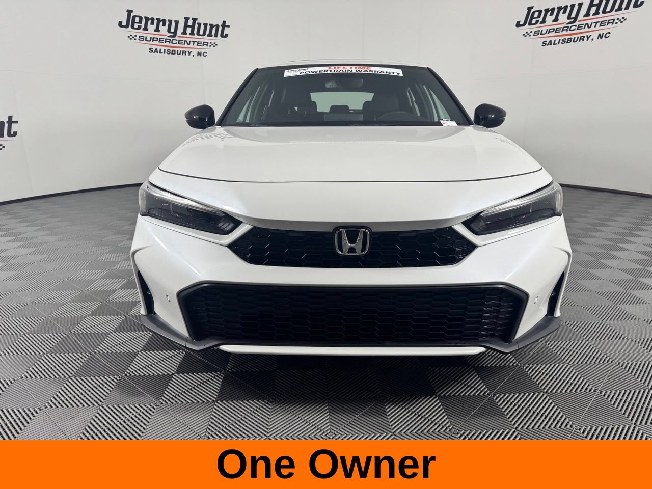 Used 2025 Honda Civic Sport Touring image 4