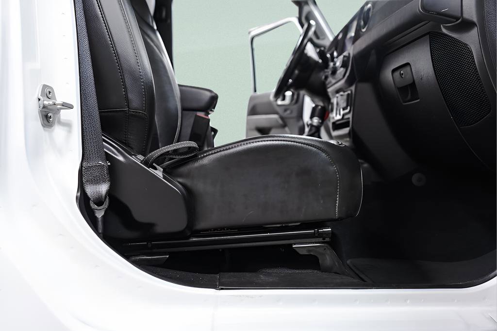 Used 2021 Jeep Gladiator Overland w/ Uconnect 4C Nav & Sound Group image 34