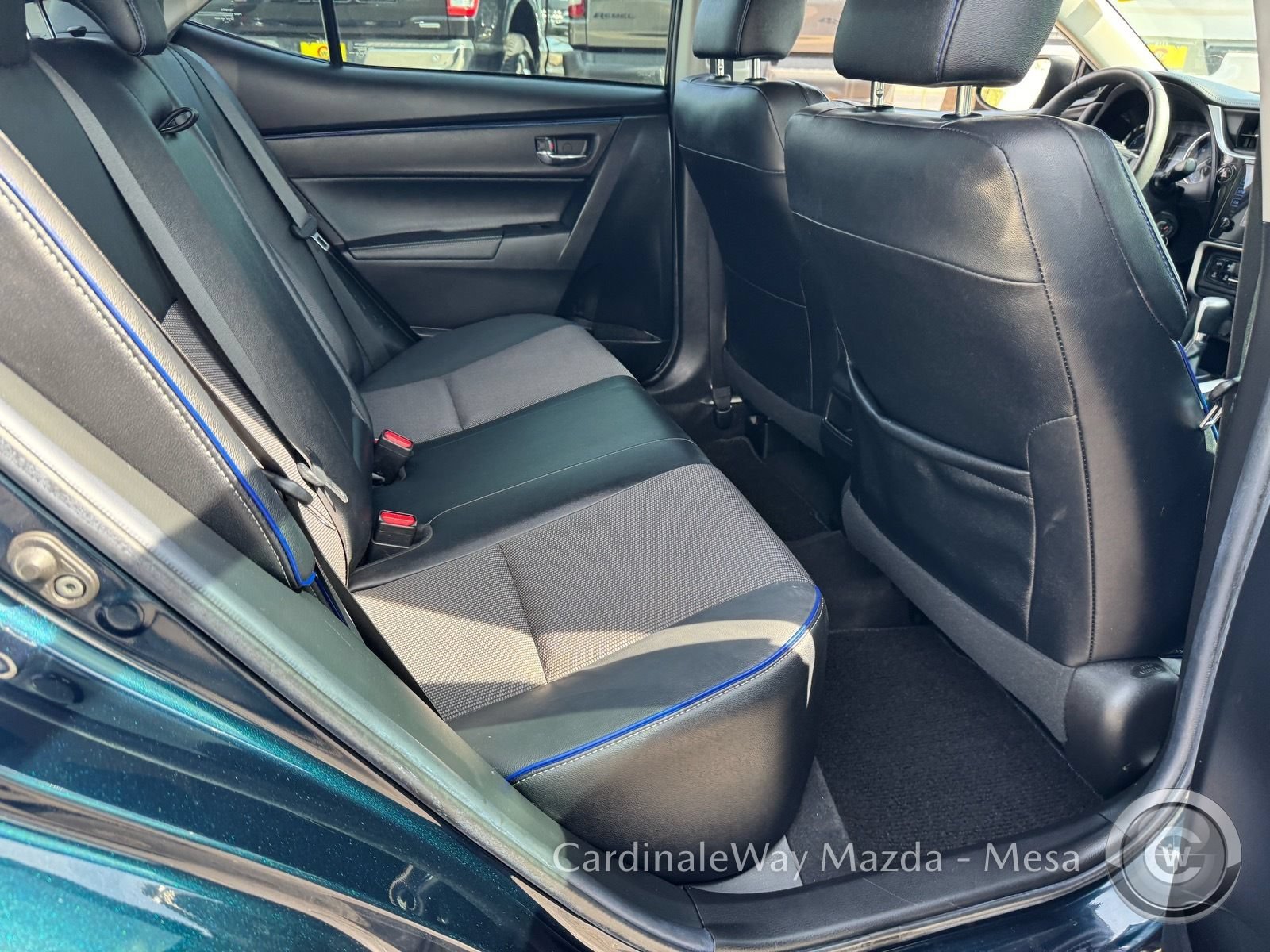 Used 2019 Toyota Corolla SE w/ Carpet Mat Package (TMS) FWD image 30