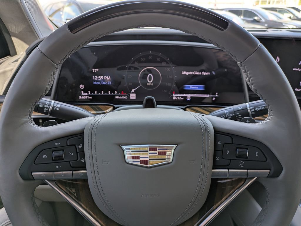 Certified 2024 Cadillac Escalade ESV Premium Luxury Platinum w/ Heavy-Duty Trailer Package image 36