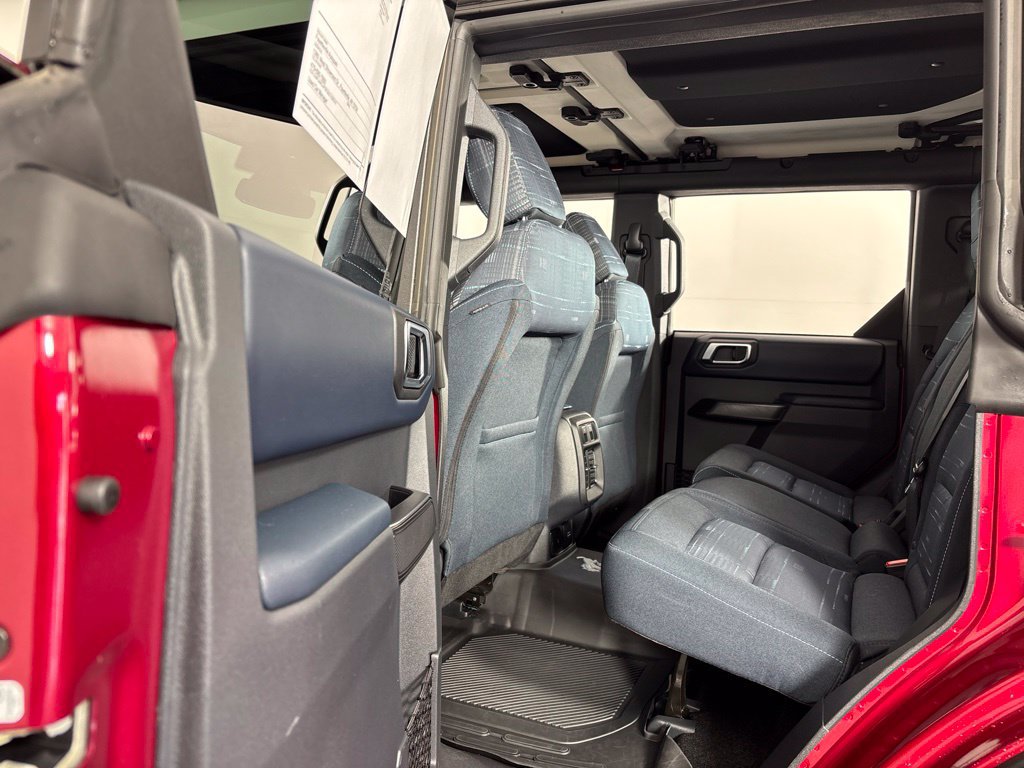 Used 2025 Ford Bronco Heritage Edition AWD/4WD image 27