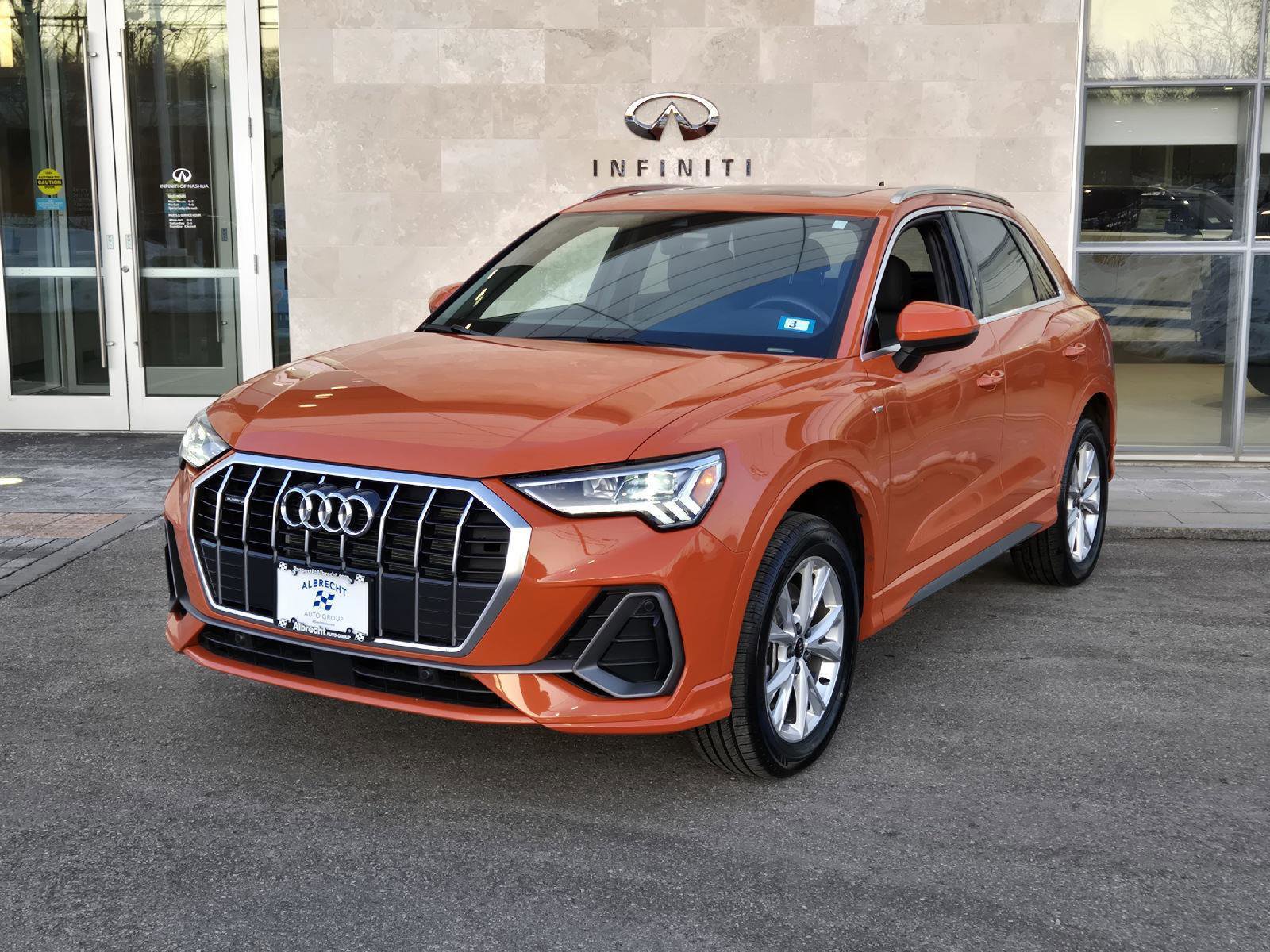 Used 2025 Audi Q3 2.0T Premium image 1