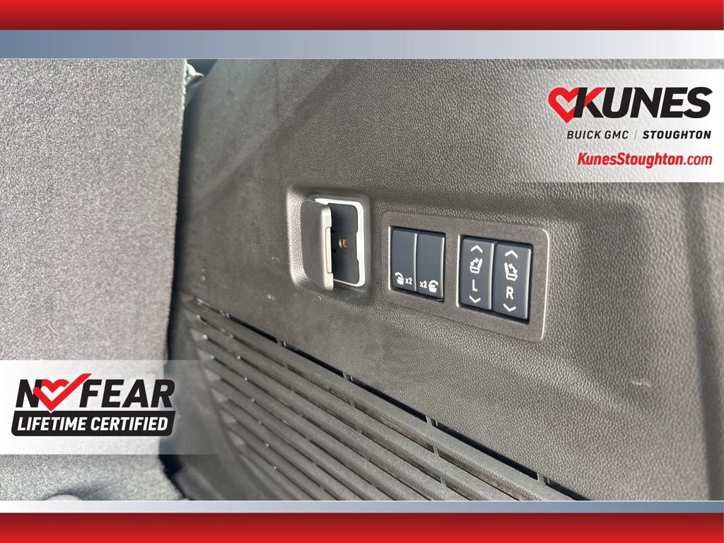 Used 2025 GMC Yukon Denali image 23