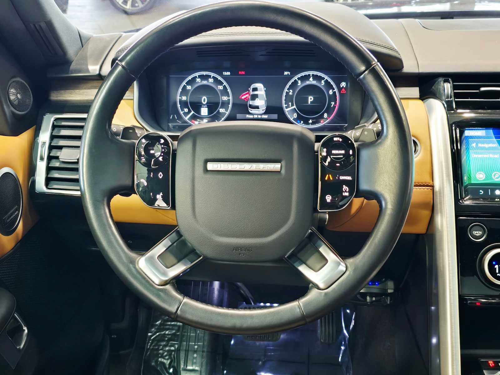 Used 2020 Land Rover Discovery HSE Luxury AWD/4WD image 11