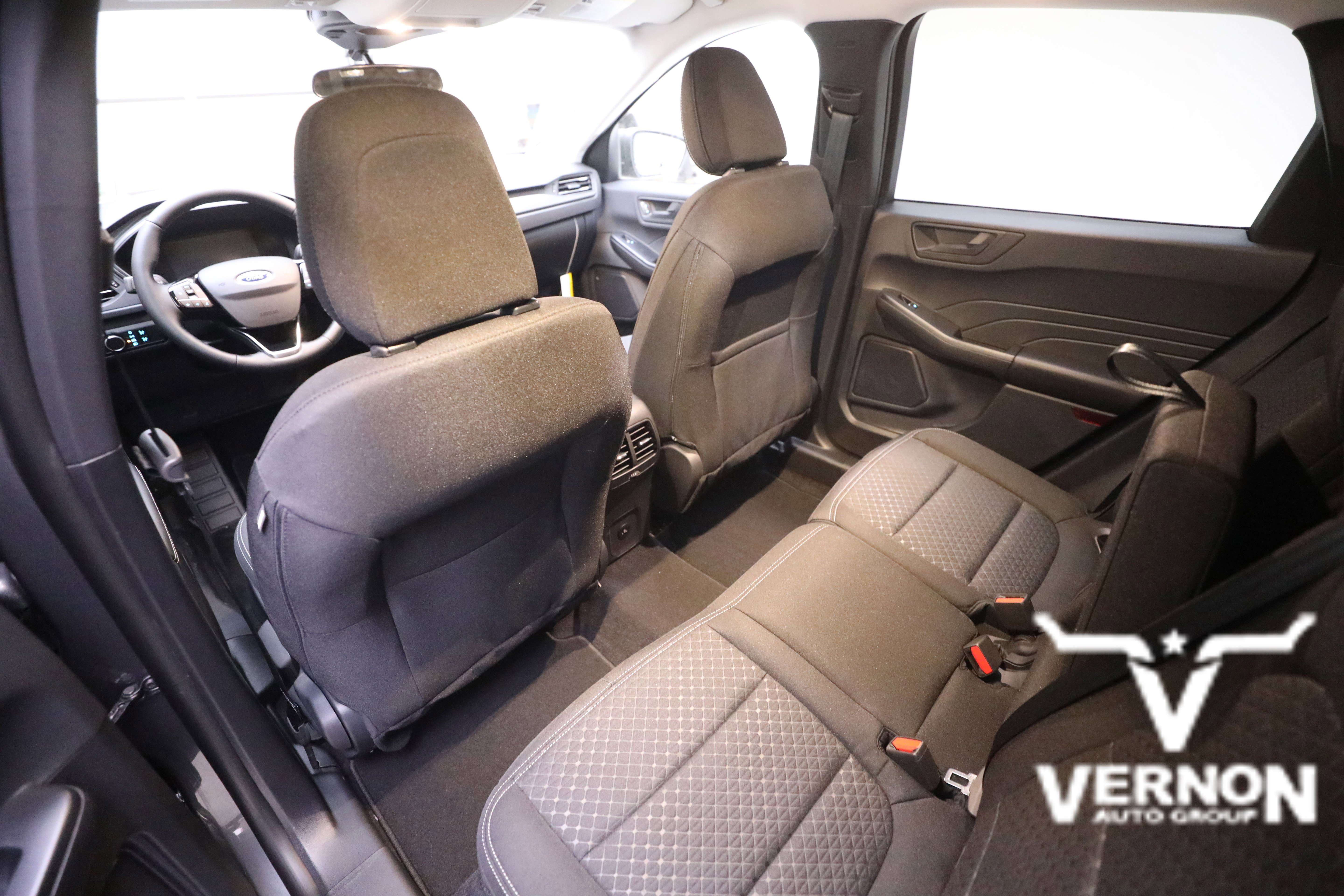 New 2025 Ford Escape Active w/ Cold Weather Package image 9