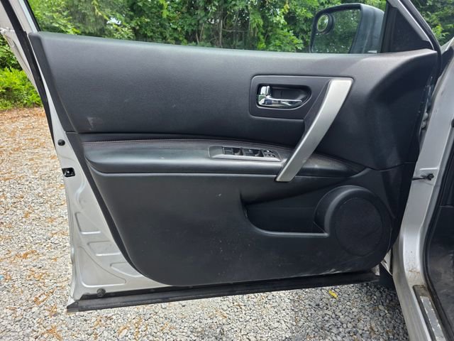 Used 2009 Nissan Rogue SL w/ Premium Pkg AWD/4WD image 18