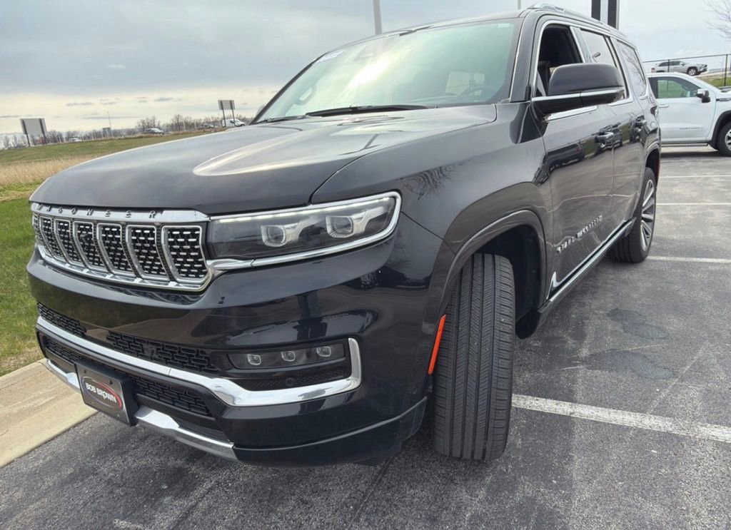 Used 2022 Jeep Grand Wagoneer Series II w/ Premium Group II image 3