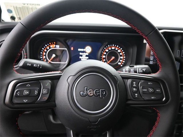 Used 2024 Jeep Wrangler Unlimited Rubicon w/ Technology Group image 17