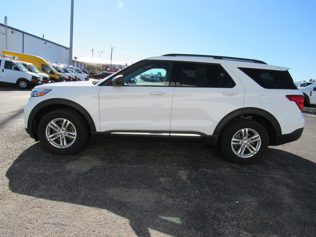 Used 2022 Ford Explorer XLT AWD/4WD image 5