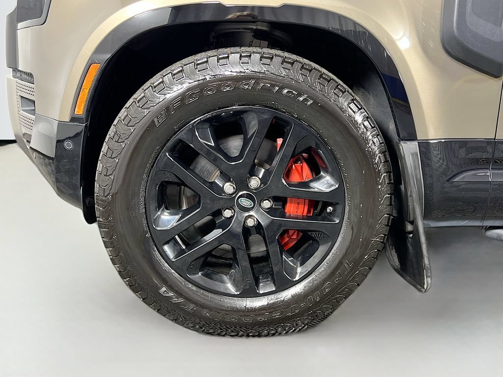 Used 2021 Land Rover Defender 110 X AWD/4WD image 34