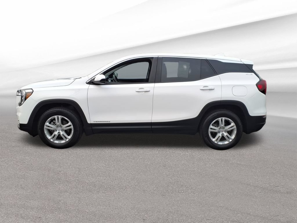 Certified 2024 GMC Terrain SLE FWD image 2