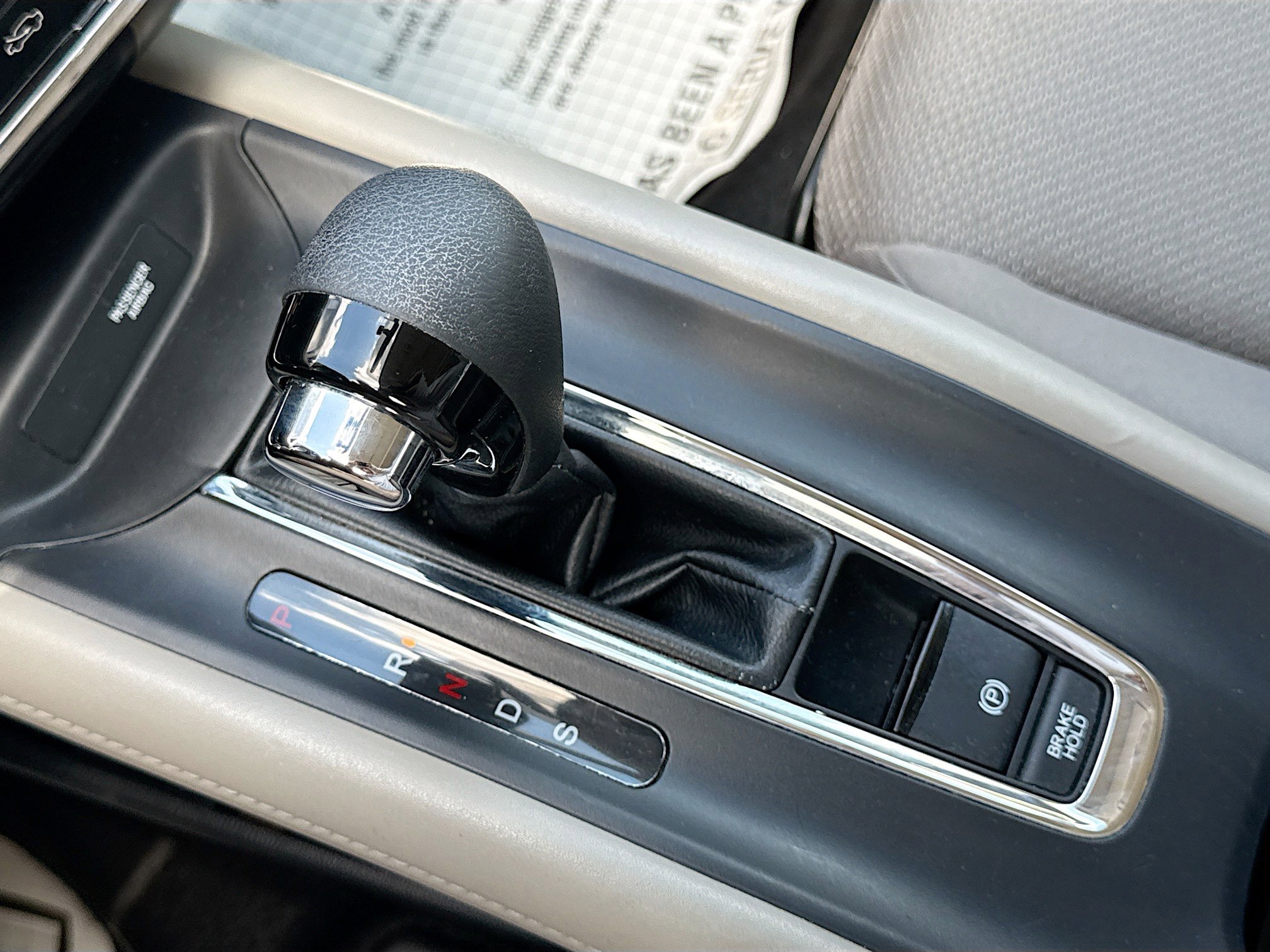 Used 2018 Honda HR-V EX image 26