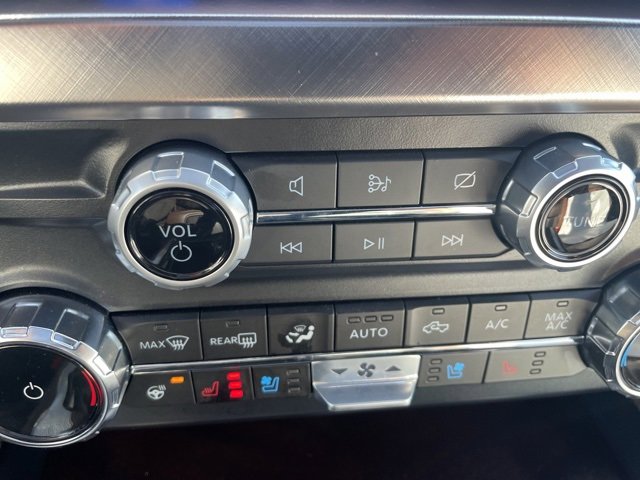 Used 2024 Ford F350 King Ranch w/ Chrome Package image 29