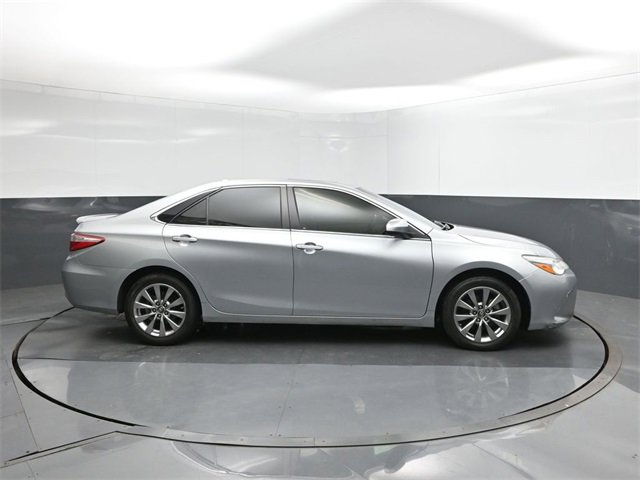 Used 2016 Toyota Camry XLE image 26