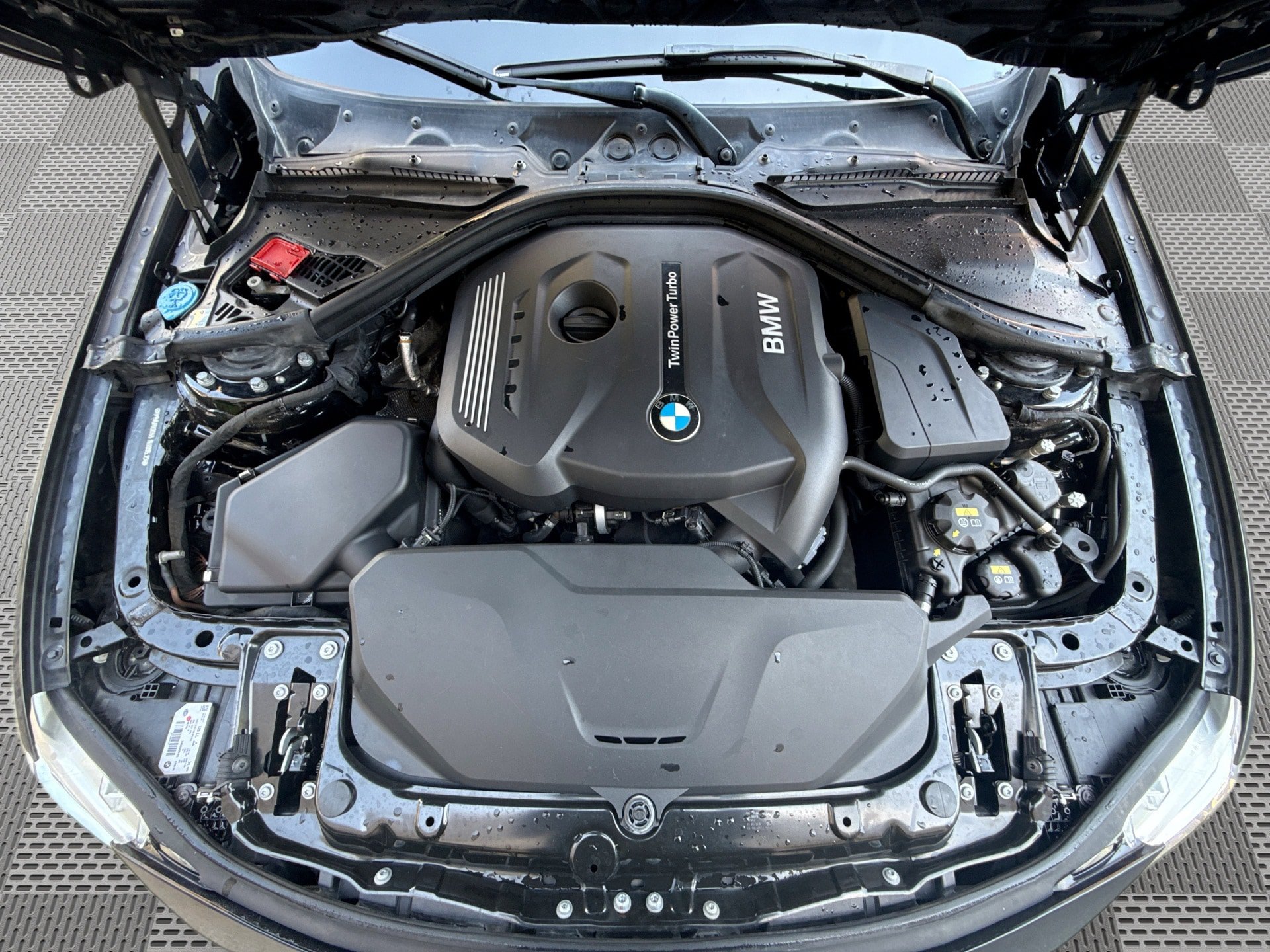 Used 2018 BMW 330i Sedan RWD image 18