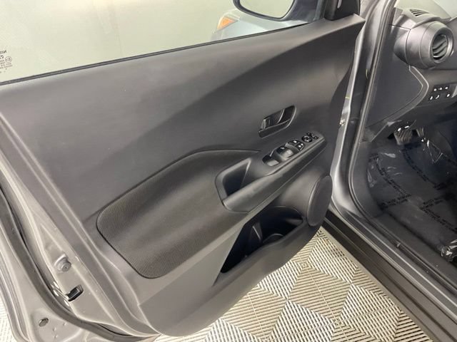 Used 2024 Nissan Kicks S FWD image 17