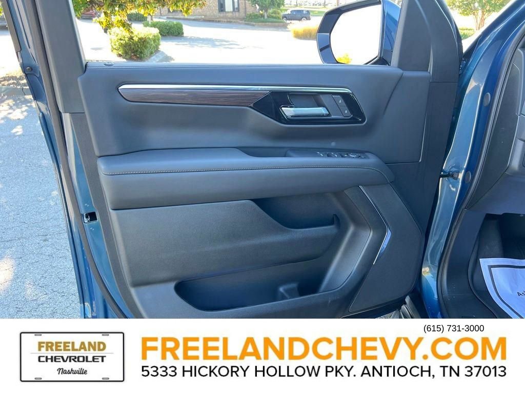 New 2025 Chevrolet Suburban LS image 16