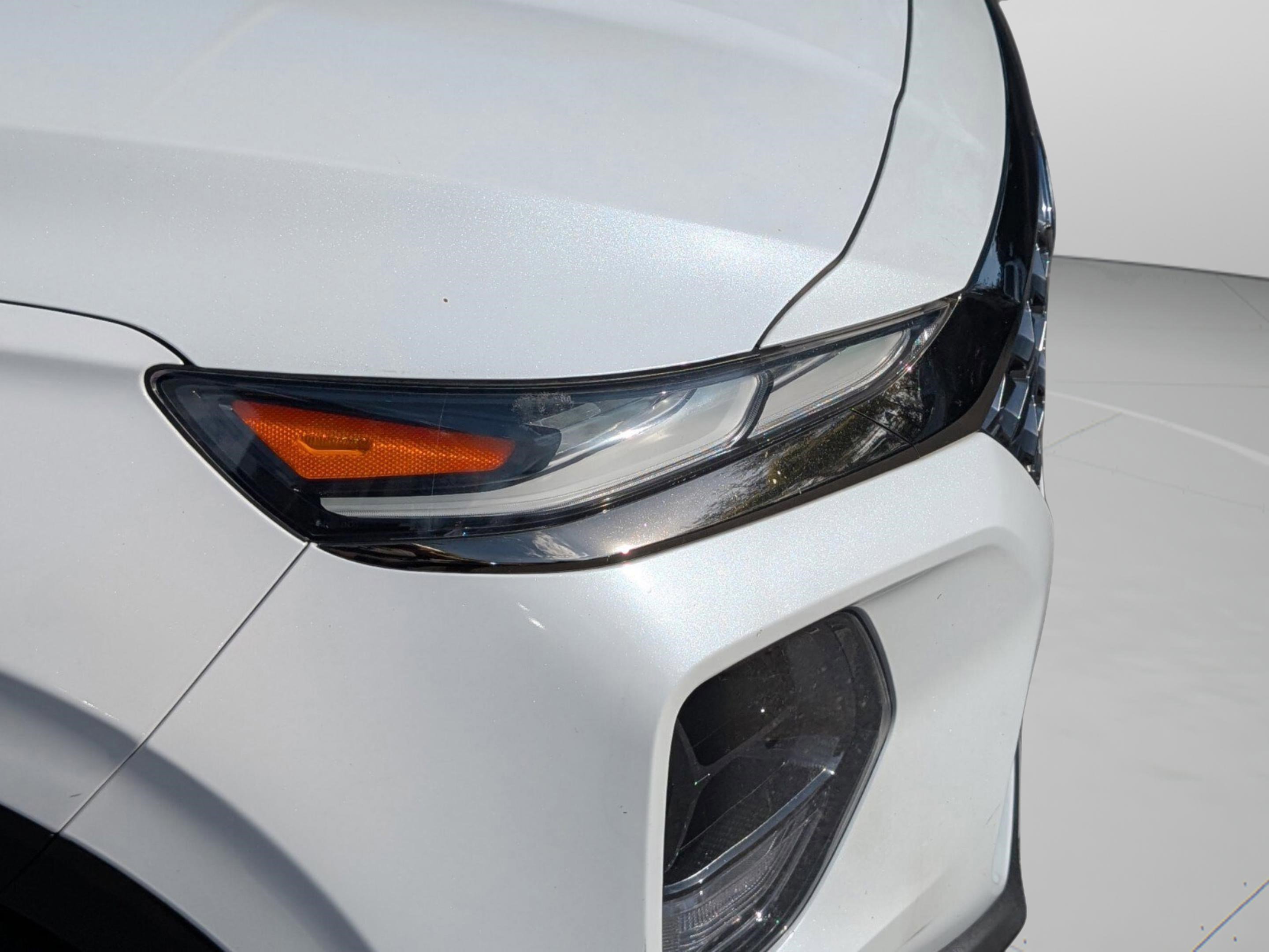 Used 2020 Hyundai Santa Fe Limited image 10