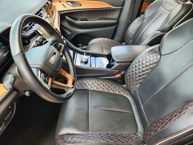 Used 2022 Jeep Grand Cherokee Summit AWD/4WD image 13