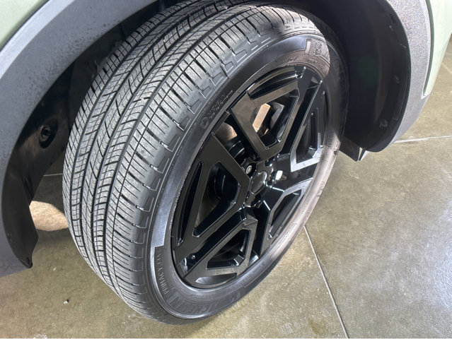 Used 2025 Kia Telluride EX X-Line image 14