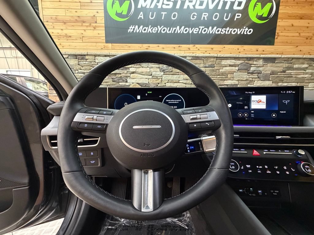 Used 2024 Hyundai Sonata Limited FWD image 30