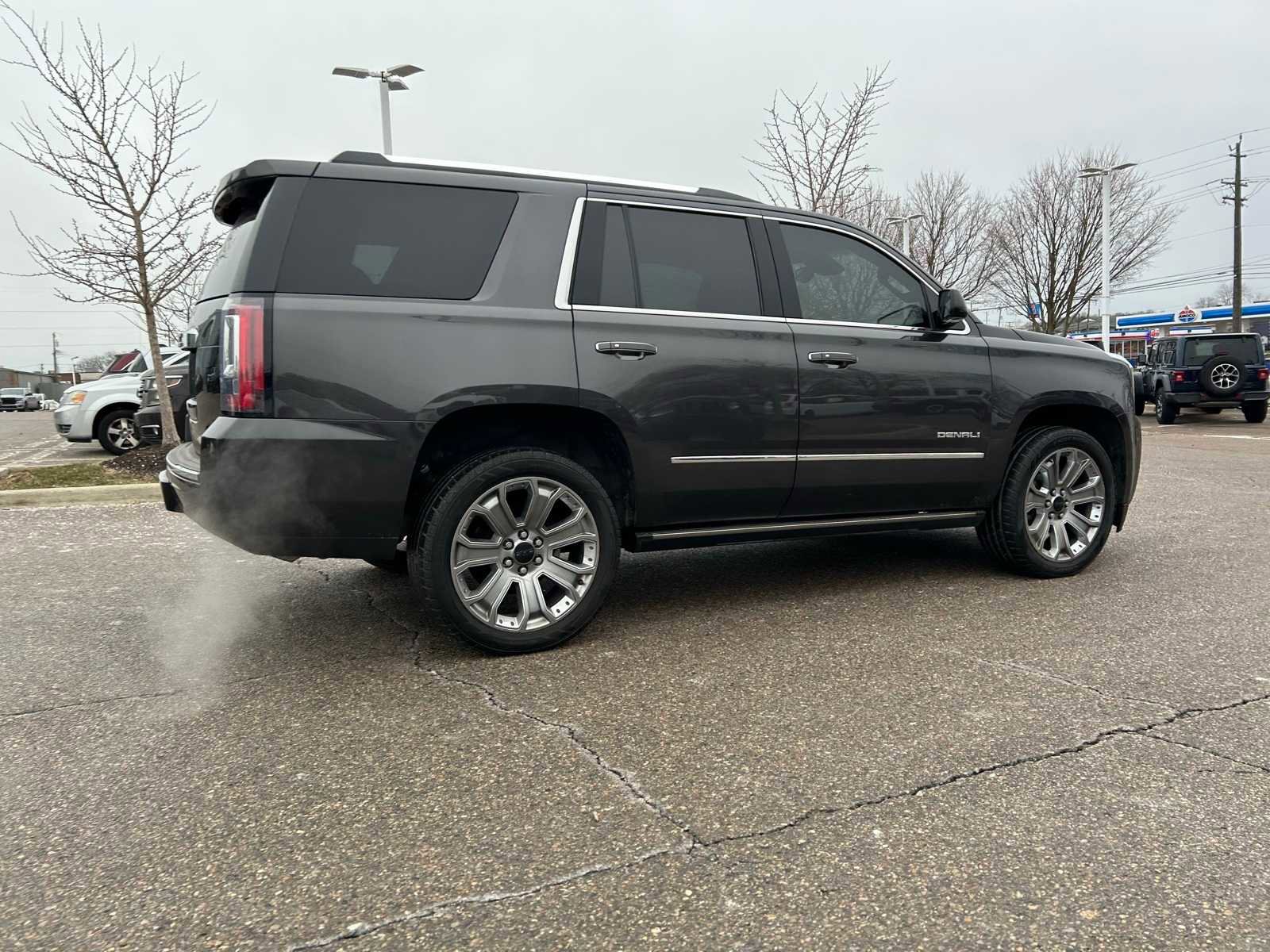 Used 2018 GMC Yukon Denali w/ Open Road Package image 18
