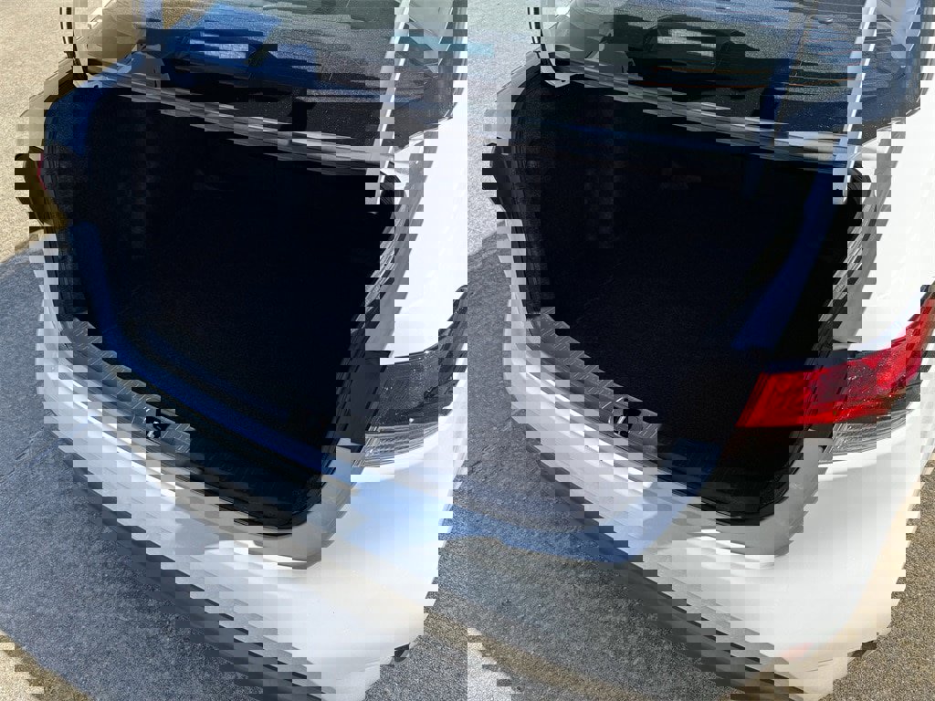 Certified 2025 Toyota Corolla LE image 29