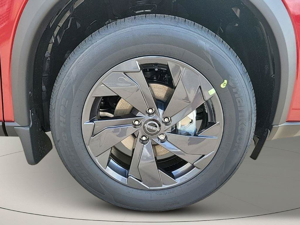 New 2026 Nissan Rogue SV w/ Cold Weather Package AWD/4WD image 9