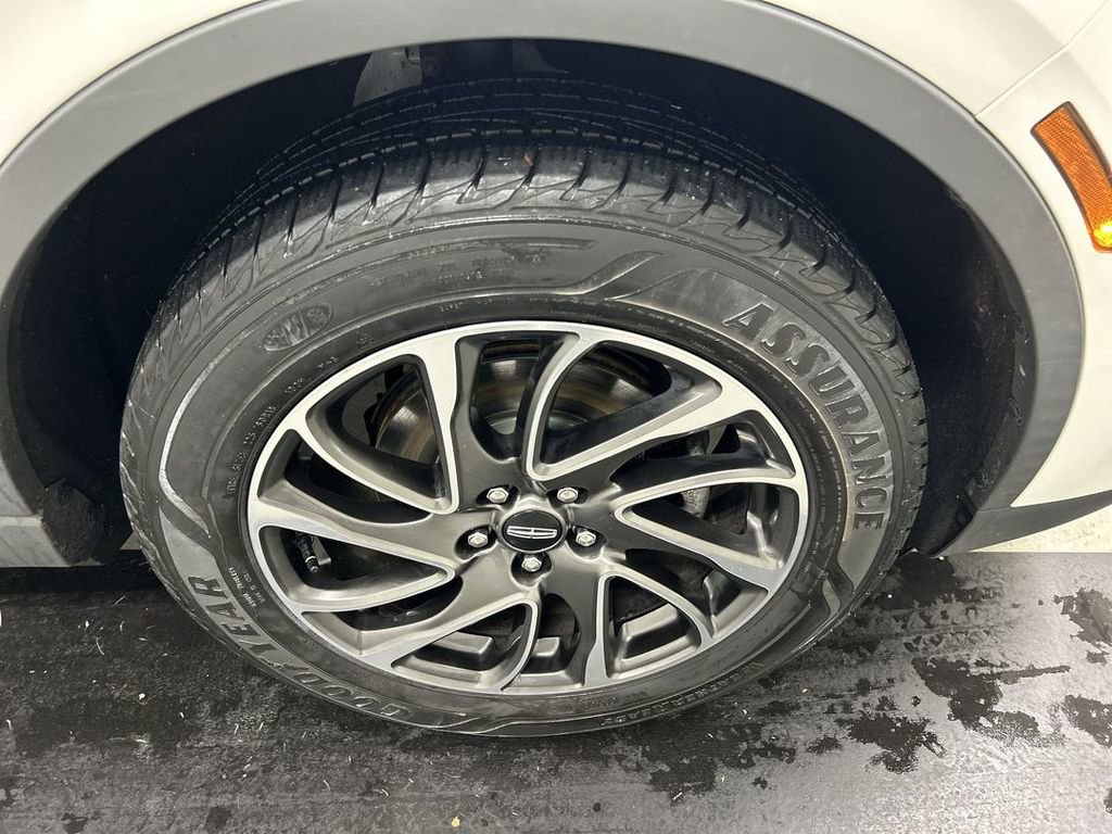 Used 2020 Lincoln Corsair AWD w/ Equipment Group 101A image 8