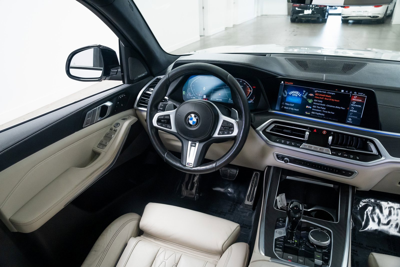 Used 2021 BMW X7 xDrive40i w/ M Sport Package image 10